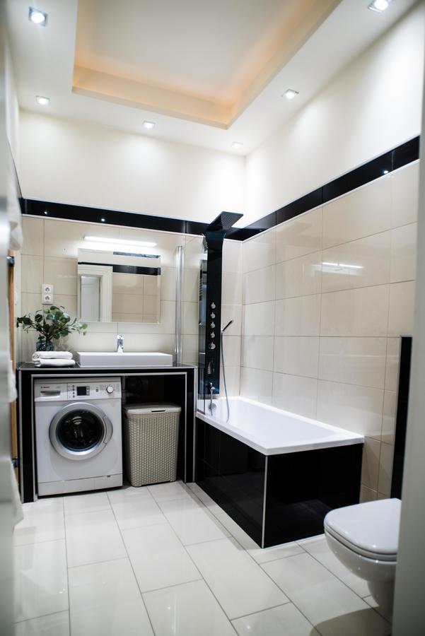 Fine Trees Apartment Будапеща Екстериор снимка